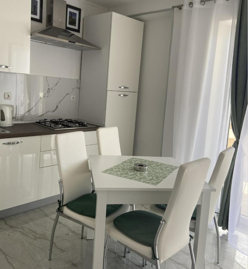 נובליה Villa Katarina מראה חיצוני תמונה