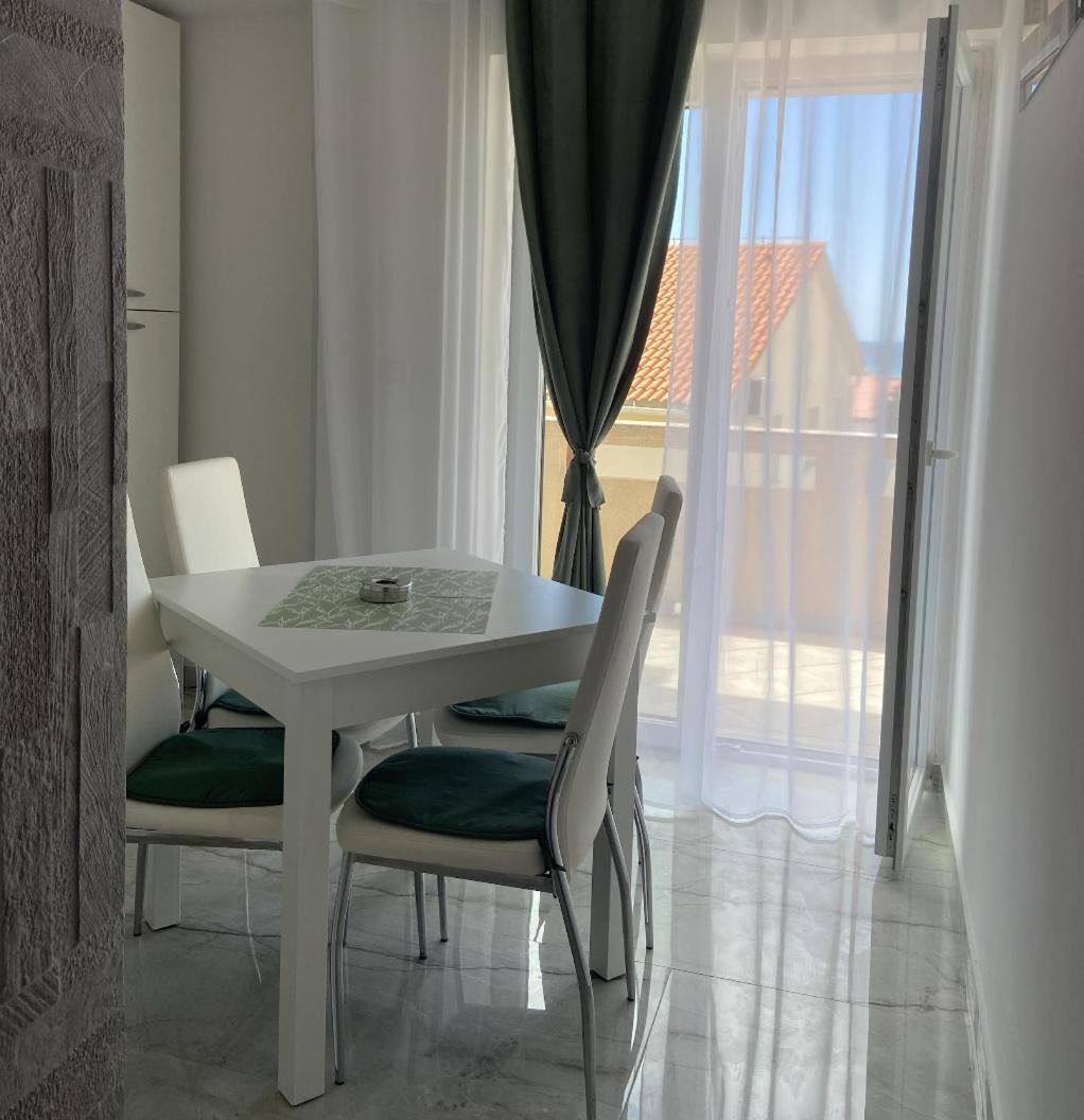 נובליה Villa Katarina מראה חיצוני תמונה